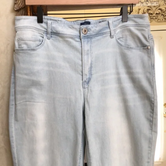 New J. Jill denim women’s high rise cropped jeans.  Size 16. - Picture 2 of 14